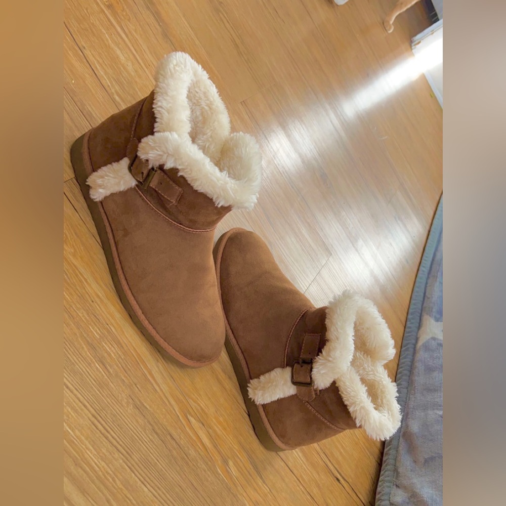 FUR WINTER Boots (10)